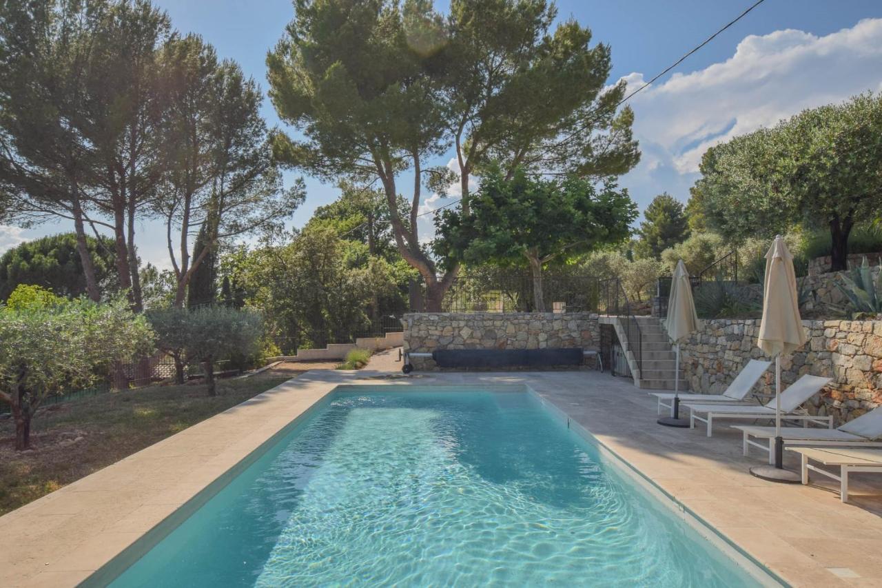 Le Clos En Provence Bed and Breakfast Flayosc Buitenkant foto